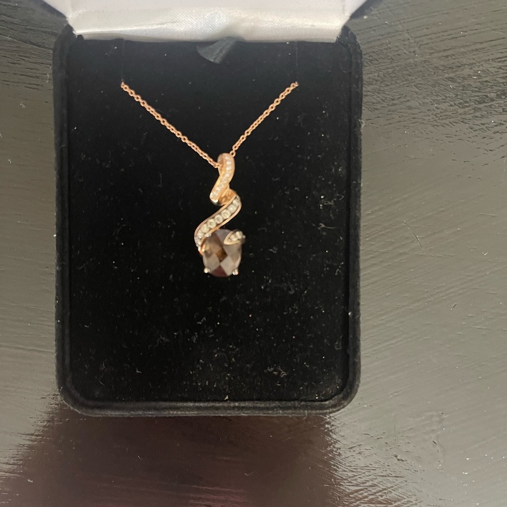 Levian - Picture 2 of 2